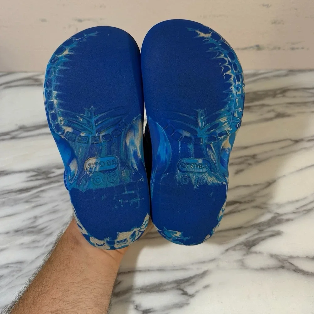 CROCS Kids Sz 13 Classic Marbled Clogs Blue & White Tie Dye Slip On Shoes